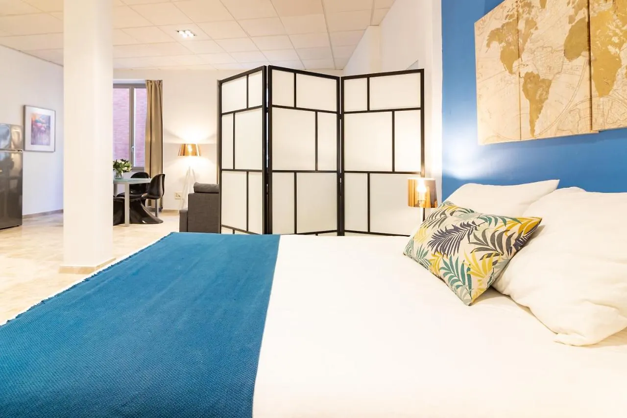 Saenz Suites Gallery By Bossh! Apartments Malaga 0*,