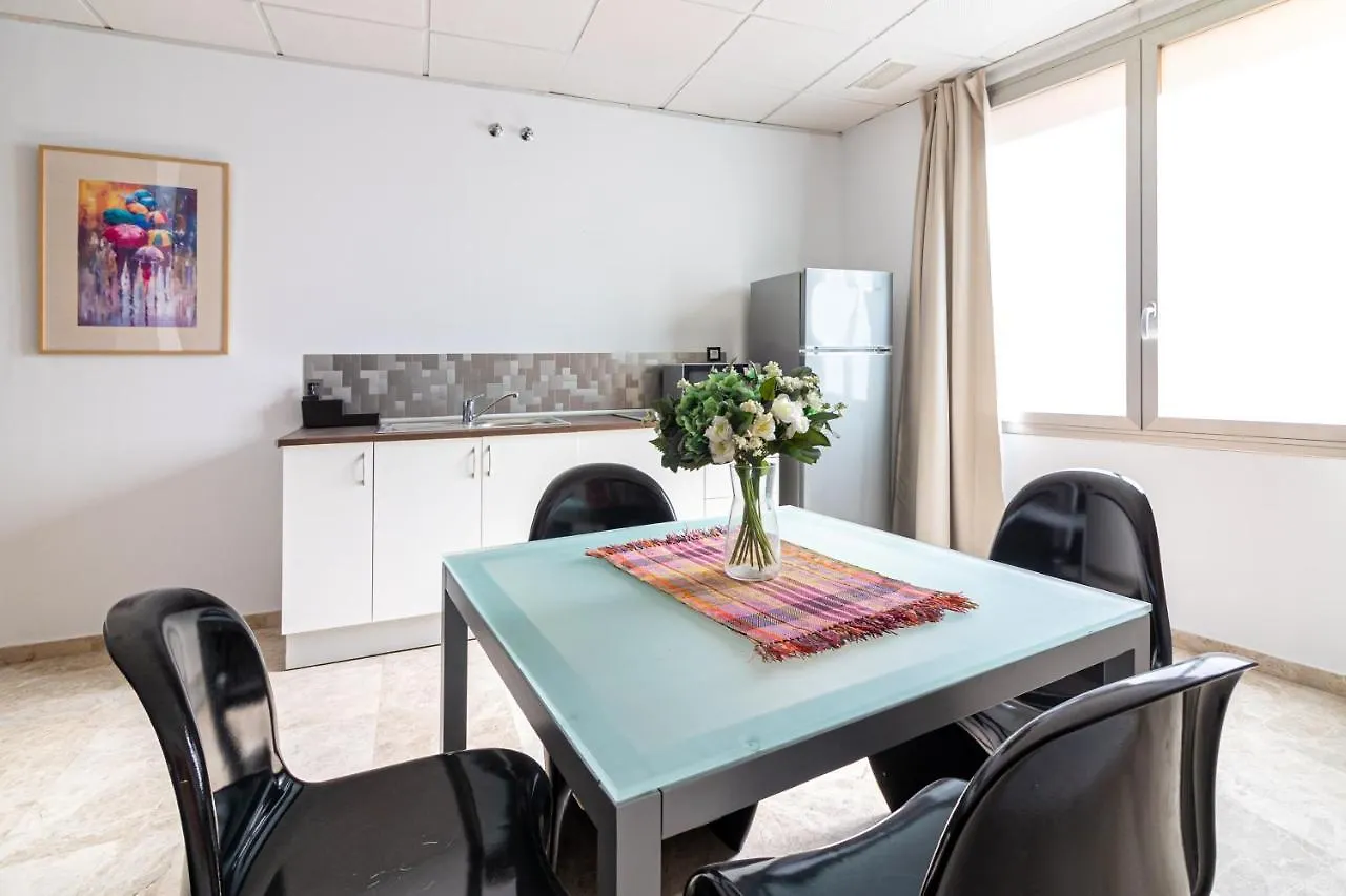 Saenz Suites Gallery By Bossh! Apartments Malaga