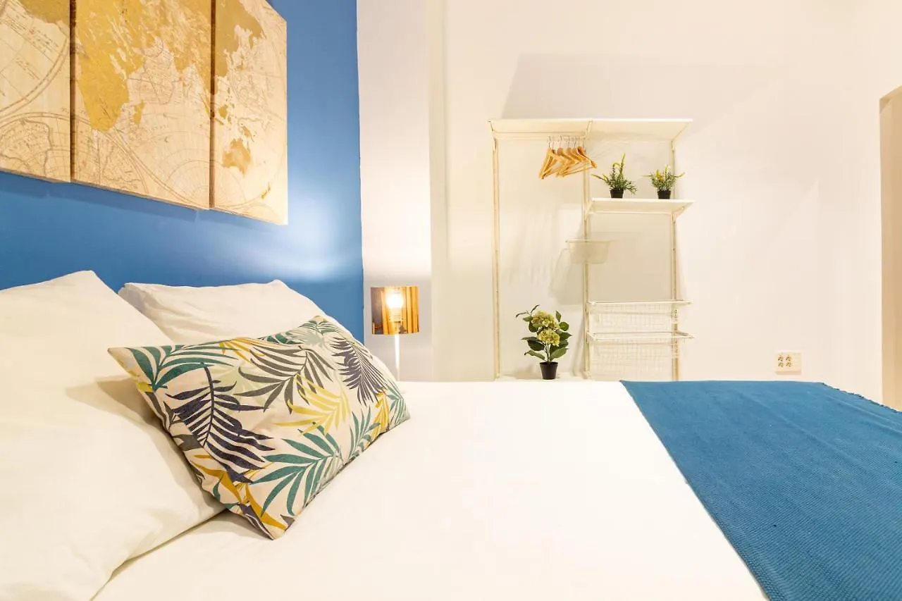 Saenz Suites Gallery By Bossh! Apartments Malaga Spain