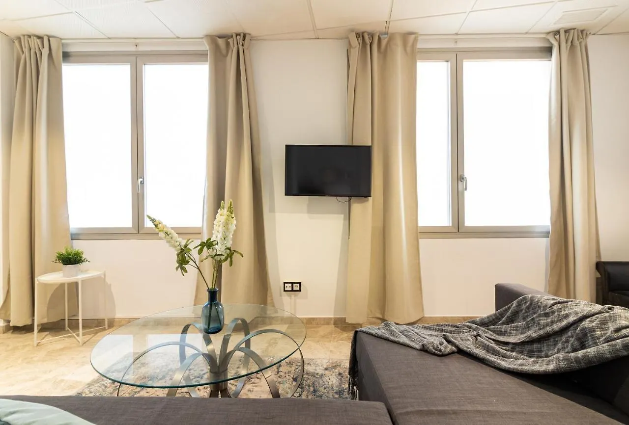 Saenz Suites Gallery By Bossh! Apartments Malaga
