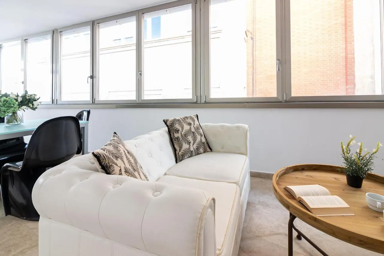 Saenz Suites Gallery By Bossh! Apartments Malaga 0*,