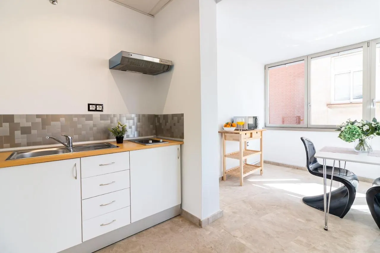 Saenz Suites Gallery By Bossh! Apartments Malaga