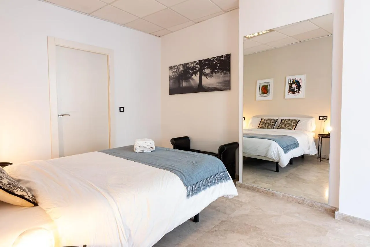 Saenz Suites Gallery By Bossh! Apartments Málaga